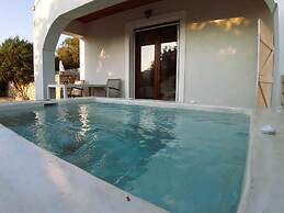 Kirki s Cozy Getaway - Paxoi Getaway w Jacuzzi