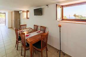 Mani Summer Escape - Spacious Home Fully Equipped