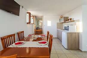 Mani Summer Escape - Spacious Home Fully Equipped