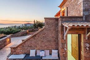 Mani Summer Escape - Spacious Home Fully Equipped