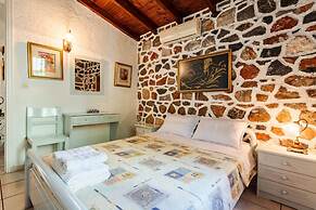 Mani s Garden Paradise - Elia Secluded Retreat