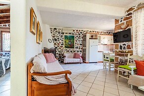 Mani s Garden Paradise - Elia Secluded Retreat