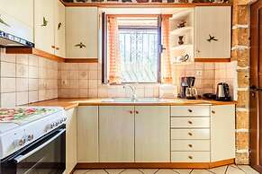 Mani s Garden Paradise - Elia Secluded Retreat