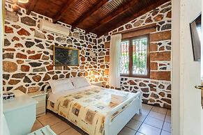 Mani s Garden Paradise - Elia Secluded Retreat