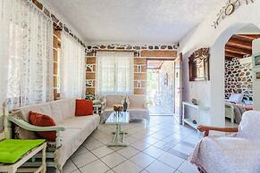 Mani s Garden Paradise - Elia Secluded Retreat