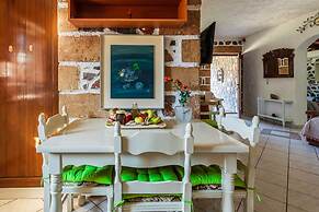 Mani s Garden Paradise - Elia Secluded Retreat