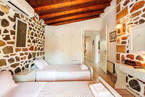 Mani s Garden Paradise - Elia Secluded Retreat