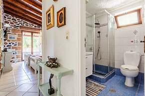 Mani s Garden Paradise - Elia Secluded Retreat