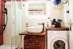 Kalamata Lime Studio - Urban Cozy Nest