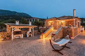 Mani s Aura Seaside-spacious Summer Retreat