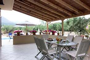 Selinitsa Stone Home - Mani s Private Pool Retreat