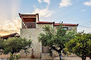 Selinitsa Stone Home - Mani s Private Pool Retreat
