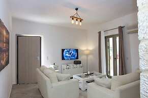 Selinitsa Stone Home - Mani s Private Pool Retreat