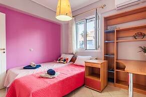 Spacious Urban Haven-family Home Perfect Location