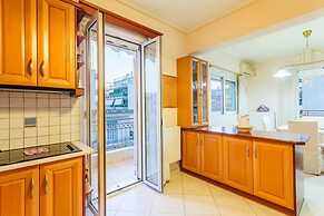 Spacious Urban Haven-family Home Perfect Location