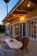 Serene Seaside Bliss - Lush Secluded Garden Oasis