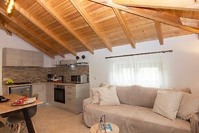 Selinitsa Stone Studio - Mani Seaview Retreat