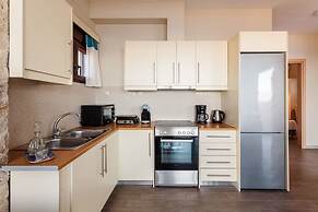 Seaside Summer Bliss - Aurora Luxury Pool Paradise