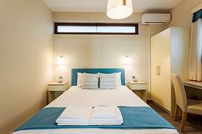 Seaside Summer Bliss - Aurora Luxury Pool Paradise