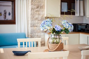 Seaside Summer Bliss - Aurora Luxury Pool Paradise