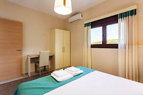 Seaside Summer Bliss - Aurora Luxury Pool Paradise