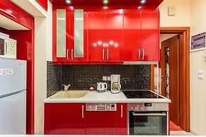 Athens Strawberry Hideaway - City Chic Retreat