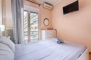 Athens Strawberry Hideaway - City Chic Retreat