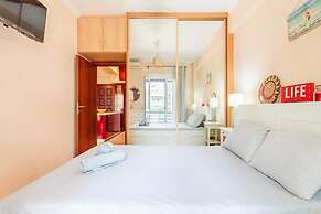 Athens Strawberry Hideaway - City Chic Retreat