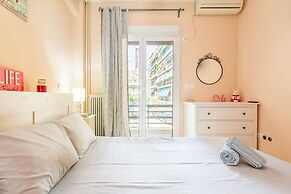 Athens Strawberry Hideaway - City Chic Retreat