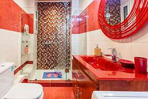 Athens Strawberry Hideaway - City Chic Retreat