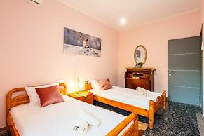 Avia Seaview Getaway - Konstantina s Hidden Haven