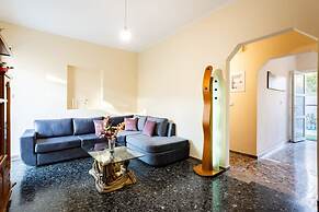 Avia Seaview Getaway - Konstantina s Hidden Haven