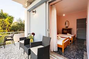 Avia Seaview Getaway - Konstantina s Hidden Haven