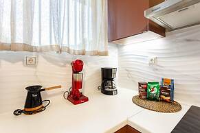 Avia Seaview Getaway - Konstantina s Hidden Haven