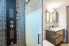 Avia Seaview Getaway - Konstantina s Hidden Haven