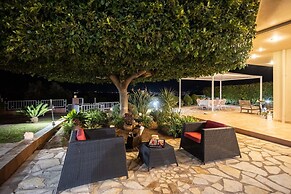 Verga Sunset Gem - Ilia Seaview Private Retreat