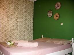 Kalamata s Handmade Apartment