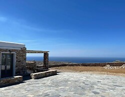 Rustic Stone House in the Heart of Folegandros