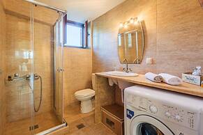 Mani Panoramic Seaviews - Luxury Summer Haven