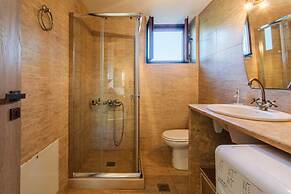 Mani Panoramic Seaviews - Luxury Summer Haven