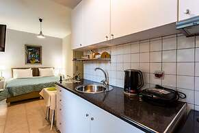 Kitries Summer Getaway - Eden Seaside Suite