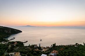 Kitries Summer Getaway - Eden Seaside Suite