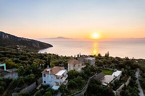 Kitries Summer Getaway - Eden Seaside Suite