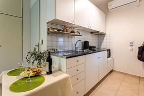 Kitries Summer Getaway - Eden Seaside Suite