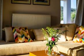 Kitries Summer Getaway - Eden Comfy Suite