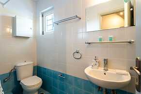 Kitries Summer Getaway - Eden Cozy Suite