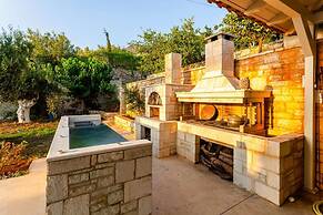 Sunset Paradise - Verga s Ultimate Seaview Getaway