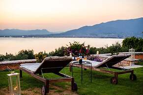 Sunset Paradise - Verga s Ultimate Seaview Getaway