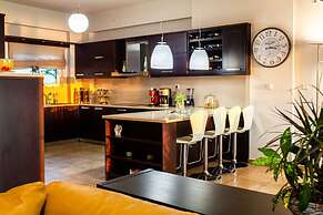 Sunset Paradise - Verga s Ultimate Seaview Getaway