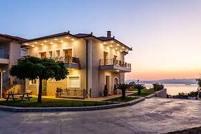 Sunset Paradise - Verga s Ultimate Seaview Getaway